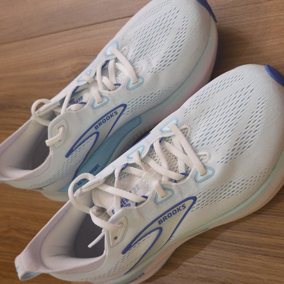 Women's Brooks Glycerin GTS Running Walking Shoes Size 9.5 White And Blue - Picture 2 of 9